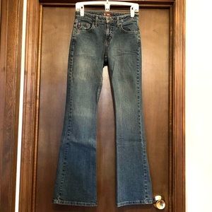 LEI stretch jeans LIKE NEW size 5